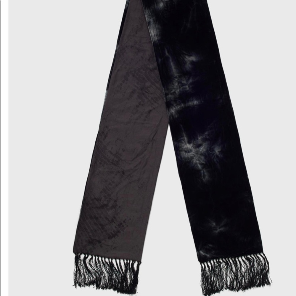 JohN Varvatos Tie Dye Scarf. NWT